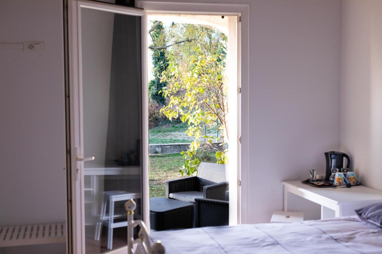 Hotel La Halte Gourmande Vachères Esterno foto