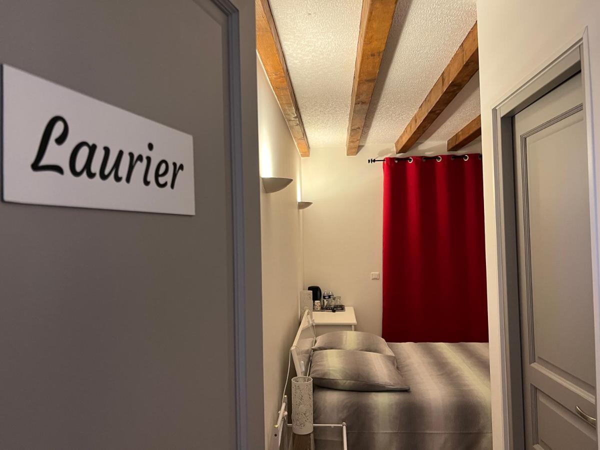 Hotel La Halte Gourmande Vachères Esterno foto